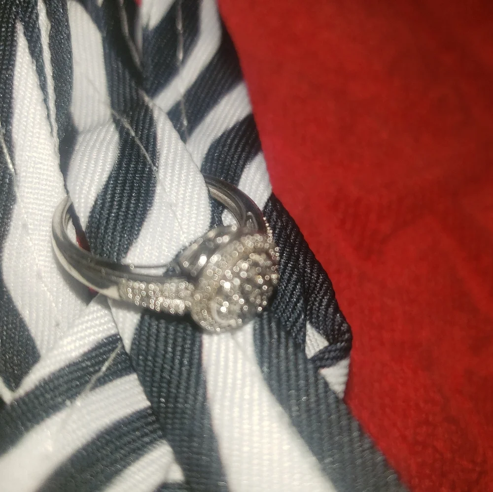 Women's 925 Sterling Silver Real Diamond ๐ Cluster Promise Ring - Picture 5 of 8